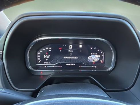 Used 2023 GMC Yukon SLT image 15