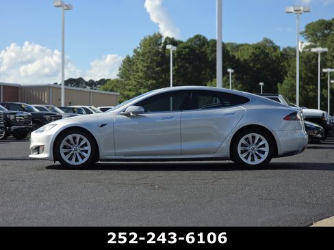 Used 2017 Tesla Model S 75D AWD/4WD image 4