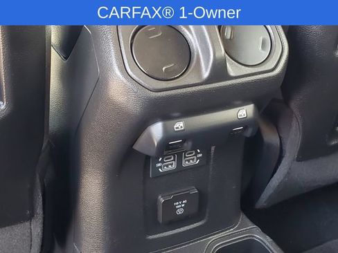 Used 2024 Jeep Wrangler Unlimited Rubicon AWD/4WD image 32