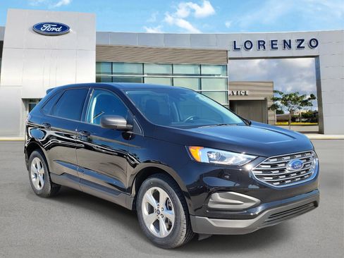 Used 2022 Ford Edge SE image 3