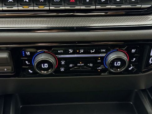 New 2026 Chevrolet Silverado 1500 ZR2 image 18