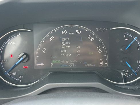Used 2024 Toyota RAV4 LE AWD/4WD image 28