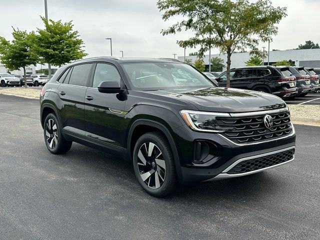 New 2026 Volkswagen Atlas Cross Sport SE AWD/4WD image 3