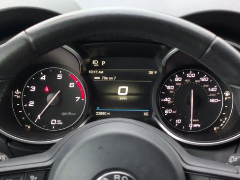 Used 2022 Alfa Romeo Stelvio Ti image 14