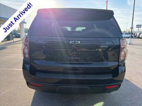 Used 2023 Chevrolet Tahoe Z71 w/ Luxury Package AWD/4WD image 4