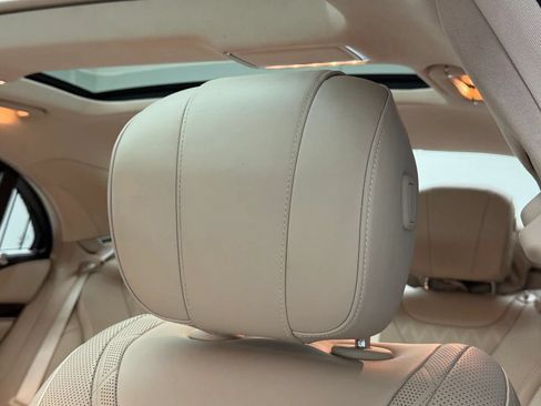 Used 2019 Mercedes-Benz S 560 4MATIC Sedan image 19