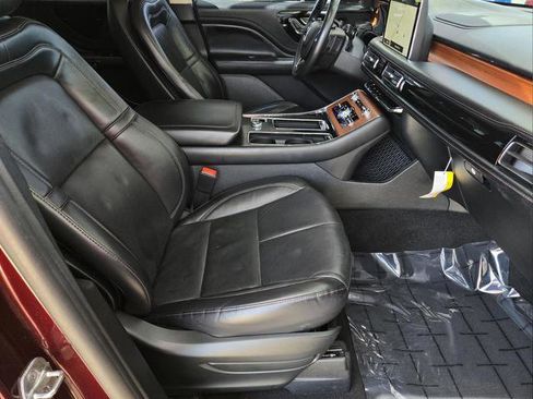 Used 2020 Lincoln Aviator Reserve w/ Elements Package Plus AWD/4WD image 32