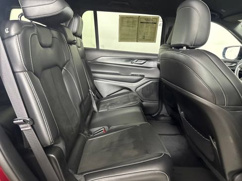 Used 2023 Jeep Grand Cherokee L Laredo RWD image 27