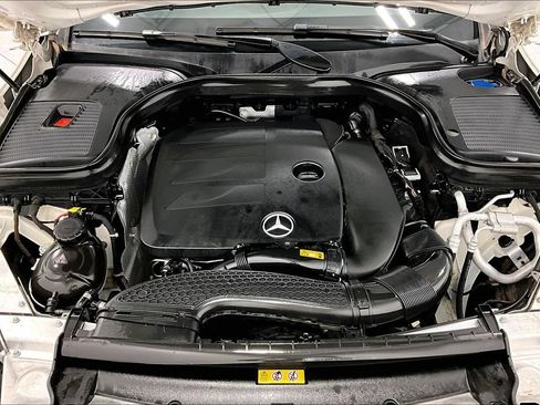 Used 2020 Mercedes-Benz GLC 300 4MATIC image 11