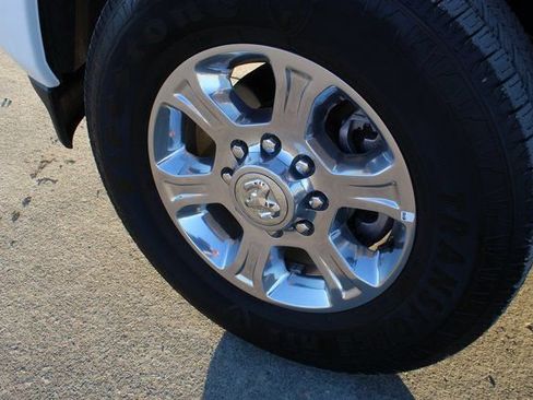 Used 2024 RAM 2500 Big Horn w/ Safety Group image 3