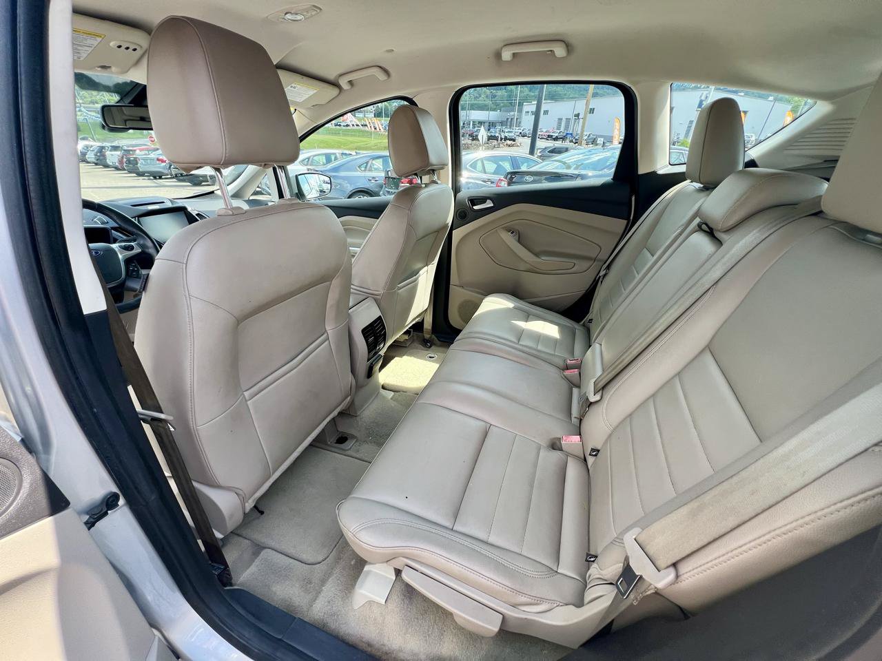 Used 2015 Ford C-MAX Energi SEL w/ Equipment Group 302A FWD image 13