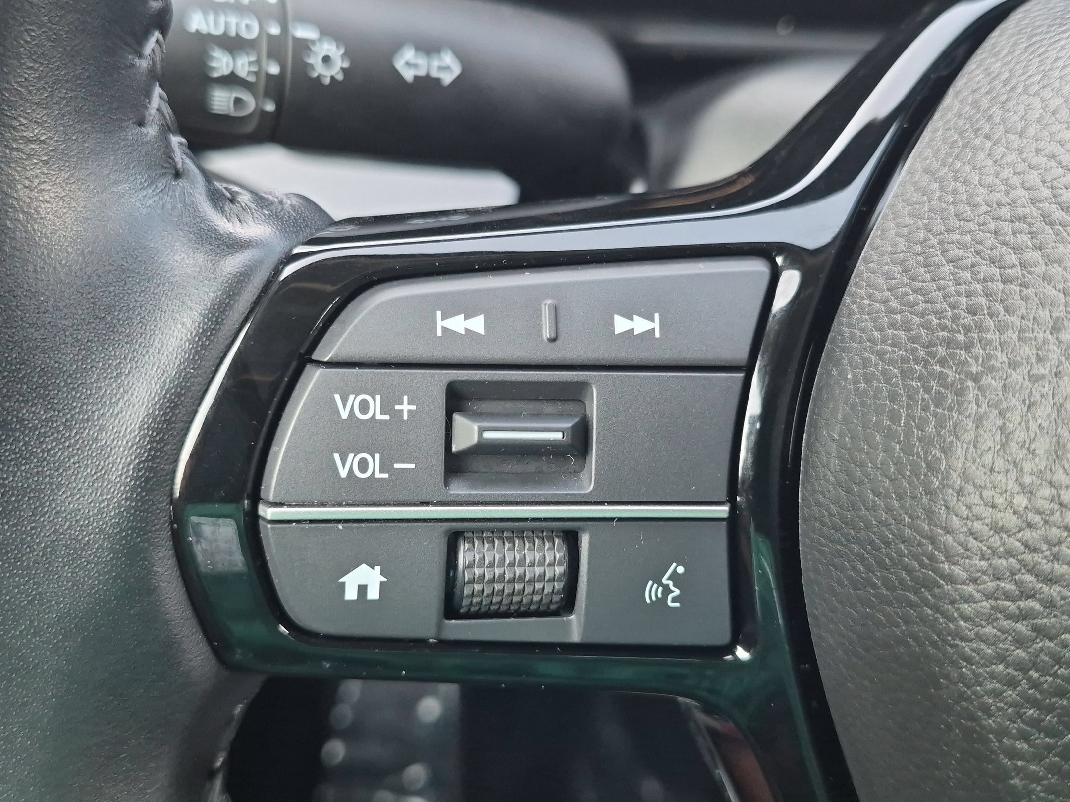 Certified 2025 Honda CR-V EX-L image 14
