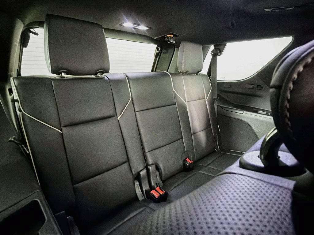 Used 2022 Cadillac Escalade Premium Luxury w/ Touring Package AWD/4WD image 27