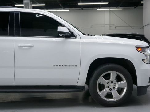 Used 2020 Chevrolet Suburban LT w/ Max Trailering Package image 38
