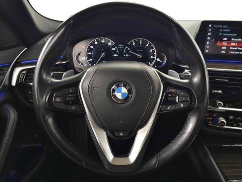 Used 2018 BMW 530i xDrive w/ Premium Package image 16