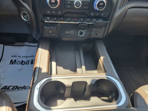 Used 2021 GMC Sierra 2500 Denali w/ Denali Ultimate Package AWD/4WD image 24