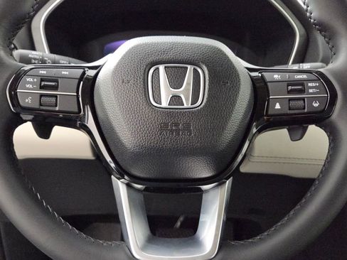 New 2026 Honda Pilot Touring image 13