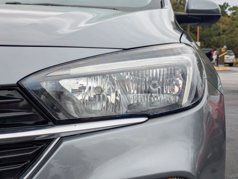 Used 2021 Buick Encore GX Preferred image 22