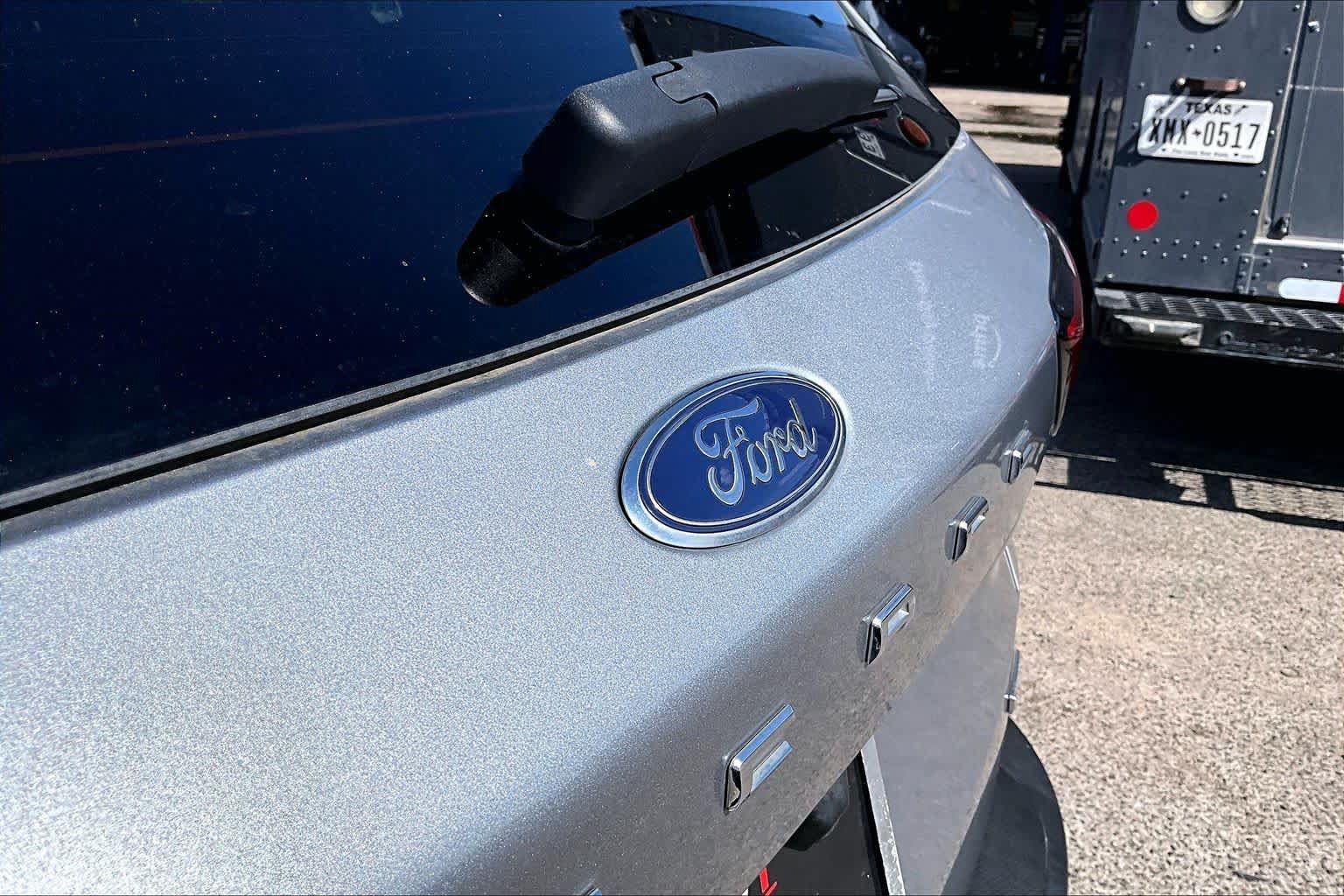 Used 2023 Ford Escape SE w/ PHEV Premium Package FWD image 31