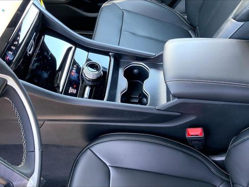 New 2026 Jeep Grand Cherokee Limited AWD/4WD image 8