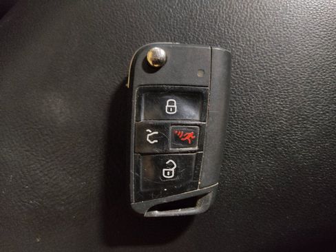 Used 2020 Volkswagen Jetta S w/ Driver Assistance Package FWD image 32