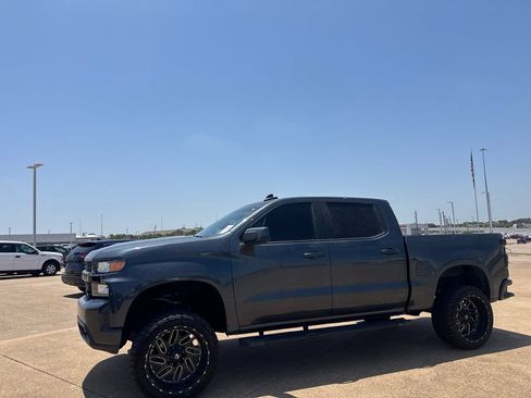 Used 2020 Chevrolet Silverado 1500 Custom w/ Custom Value Package RWD image 11