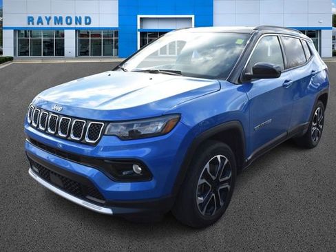 Used 2023 Jeep Compass Limited image 6