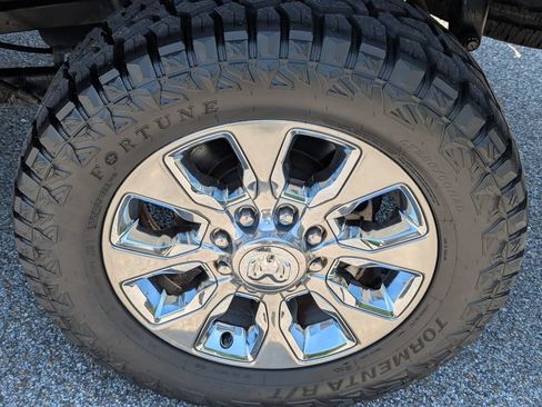 Used 2019 RAM 2500 Limited AWD/4WD image 12