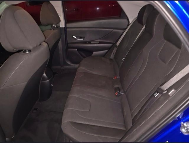 Used 2025 Hyundai Elantra SE FWD image 12