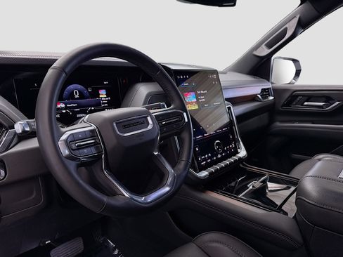 Used 2025 GMC Yukon Denali image 7