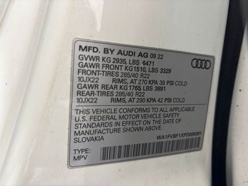 Used 2023 Audi Q8 Prestige image 25