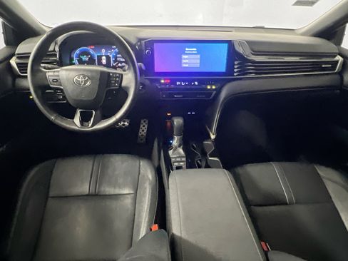 Used 2025 Toyota Camry XSE image 30