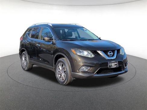 Used 2016 Nissan Rogue SL w/ SL Premium Package image 3