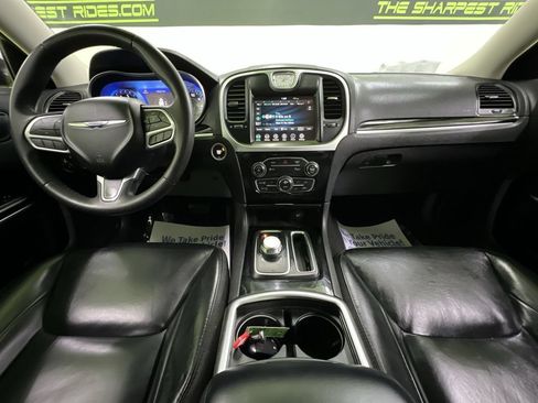 Used 2023 Chrysler 300 Touring L AWD/4WD image 19