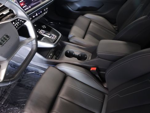 Used 2024 Audi Q4 e-tron Premium Plus image 22