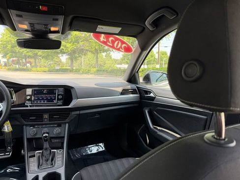 Used 2024 Volkswagen Jetta Sport FWD image 35