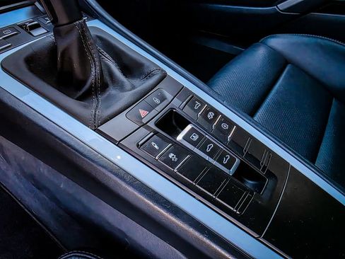 Used 2017 Porsche 911 Carrera 4S AWD/4WD image 24