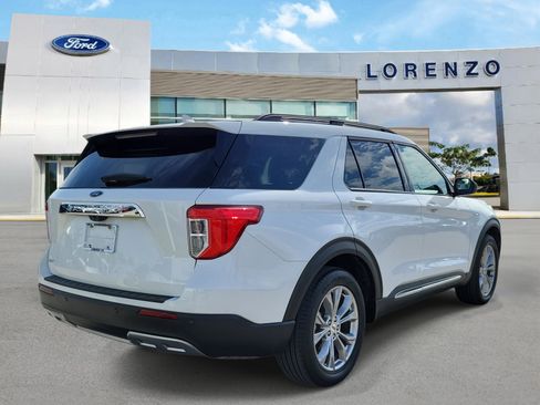 Used 2023 Ford Explorer XLT w/ Equipment Group 202A RWD image 5