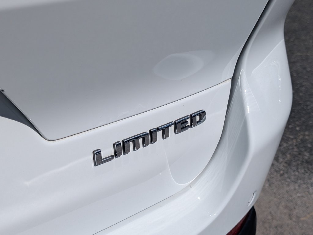 Used 2022 Jeep Grand Cherokee L Limited AWD/4WD image 22
