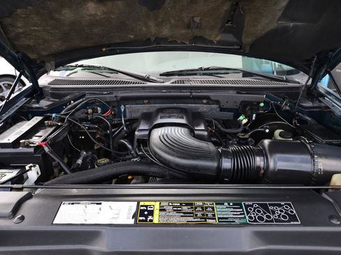Used 2002 Ford F150 XLT RWD image 12