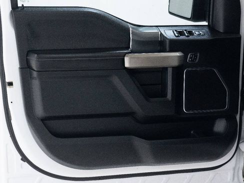 Used 2017 Ford F150 Lariat RWD image 23