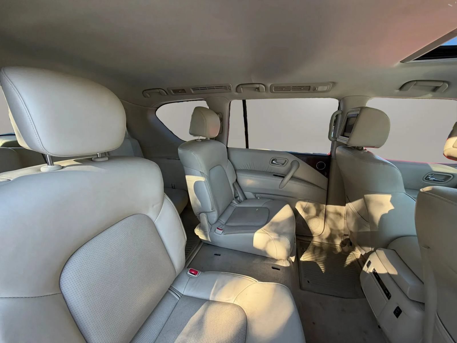 Used 2015 INFINITI QX80 4WD w/ 22" Wheel Package image 26