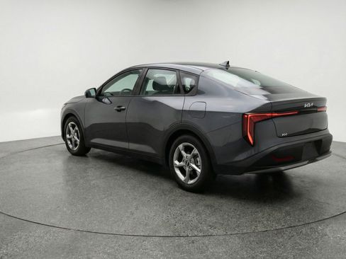 Used 2025 Kia K4 FWD image 5