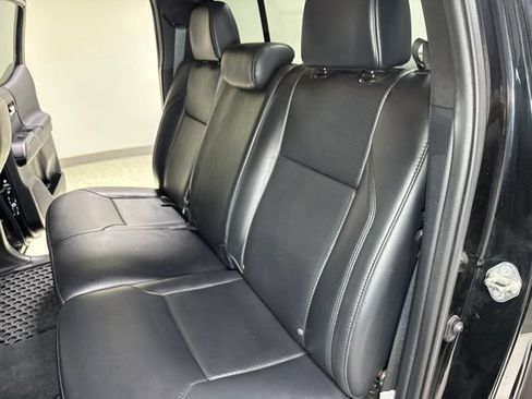 Used 2019 Toyota Tacoma SR AWD/4WD image 23
