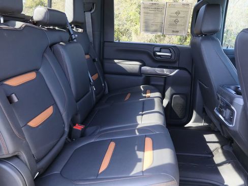 Certified 2022 GMC Sierra 2500 AT4 w/ AT4 Premium Plus Package AWD/4WD image 30