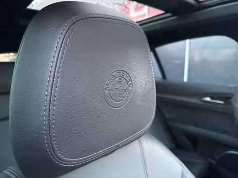 Used 2023 Alfa Romeo Stelvio Ti image 64
