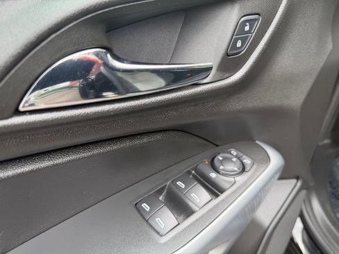 Used 2024 Chevrolet Trax LS FWD image 16