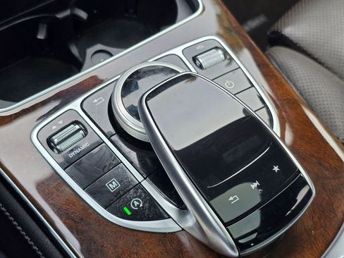 Used 2017 Mercedes-Benz GLC 300 4MATIC image 34