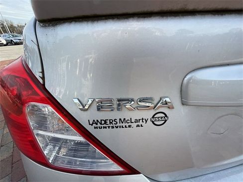 Used 2014 Nissan Versa S Plus image 18