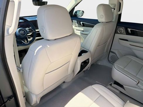 New 2026 Buick Enclave Avenir w/ Super Cruise Package image 13